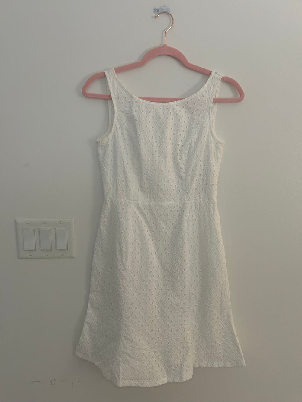 White House Black Market White Eyelet 100% Cotton Sleeveless Dress Size 0